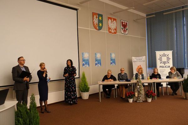 Read more about the article Konferencja kończąca projekt „Pokonać przemoc”